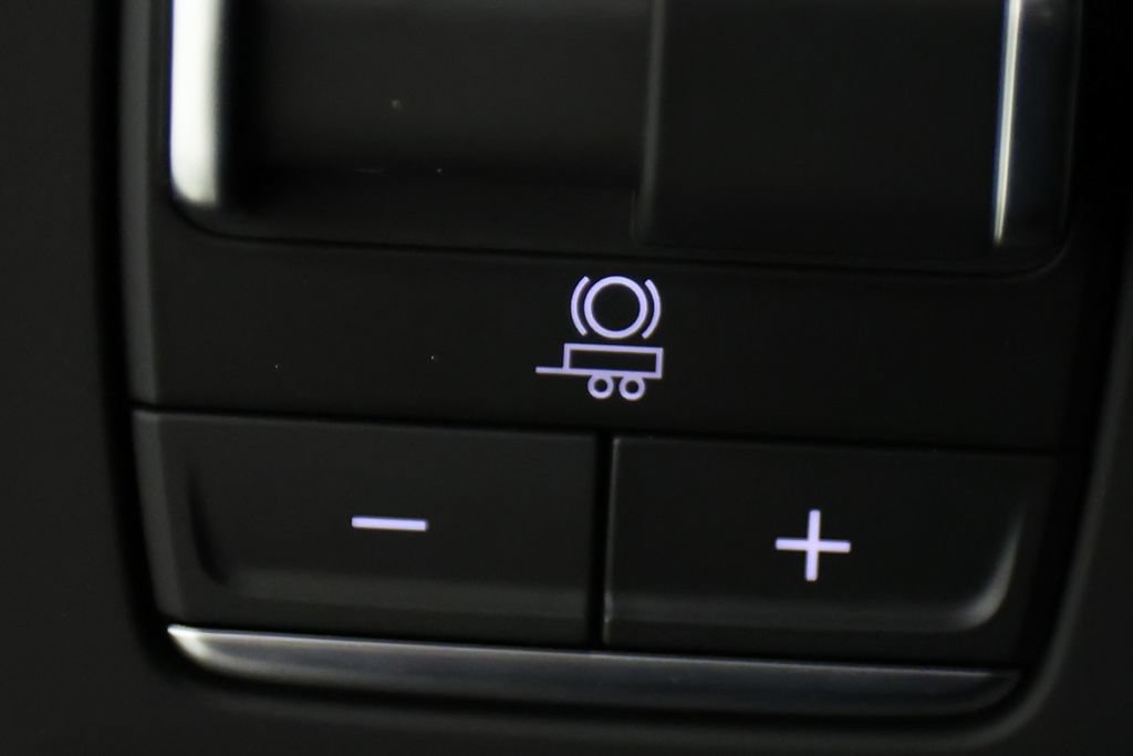 Used 2026 Cadillac Escalade V AWD/4WD image 27