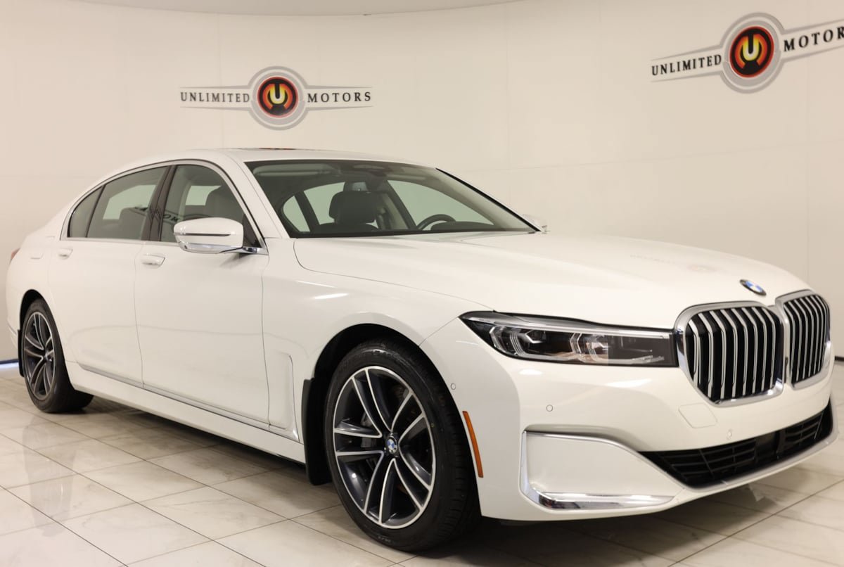 Used 2022 BMW 750i xDrive w/ Executive Package AWD/4WD image 39