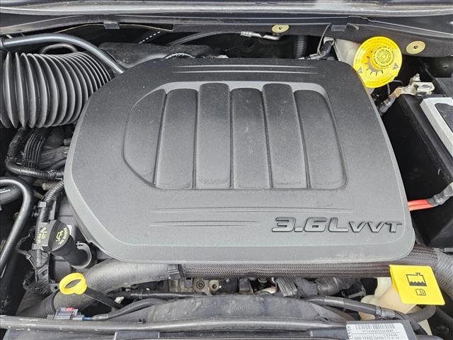 Used 2019 Dodge Grand Caravan SE w/ UConnect Hands-Free Group image 22