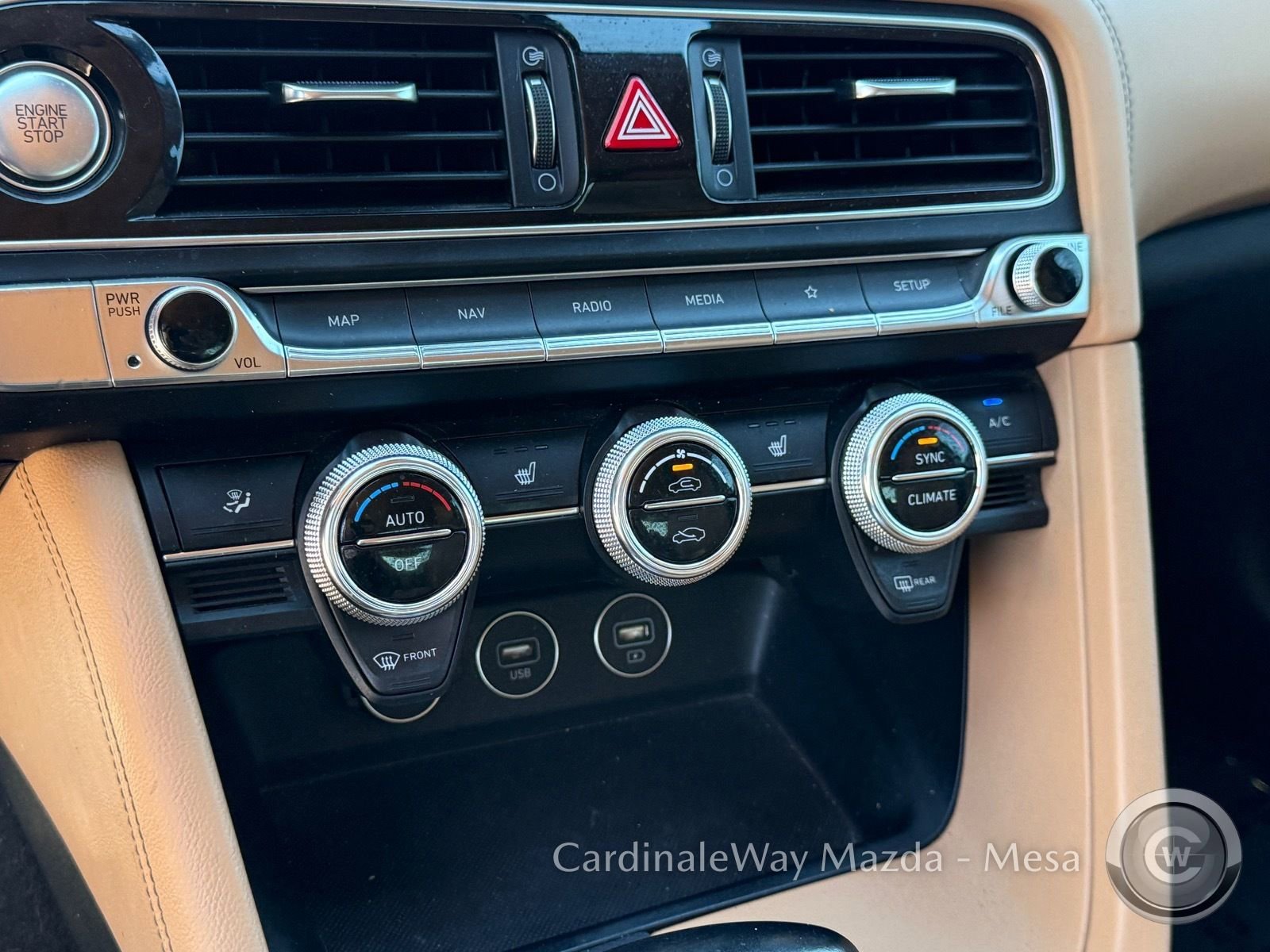 Used 2022 Genesis G70 3.3T image 22