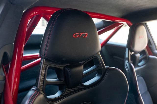 Used 2015 Porsche 911 GT3 RWD image 37