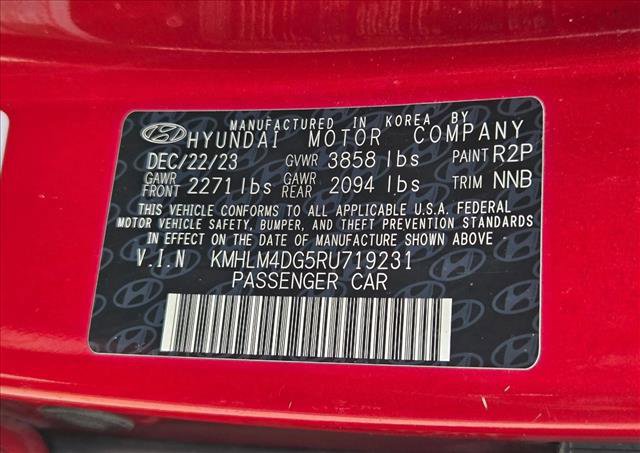 Used 2024 Hyundai Elantra SEL image 24