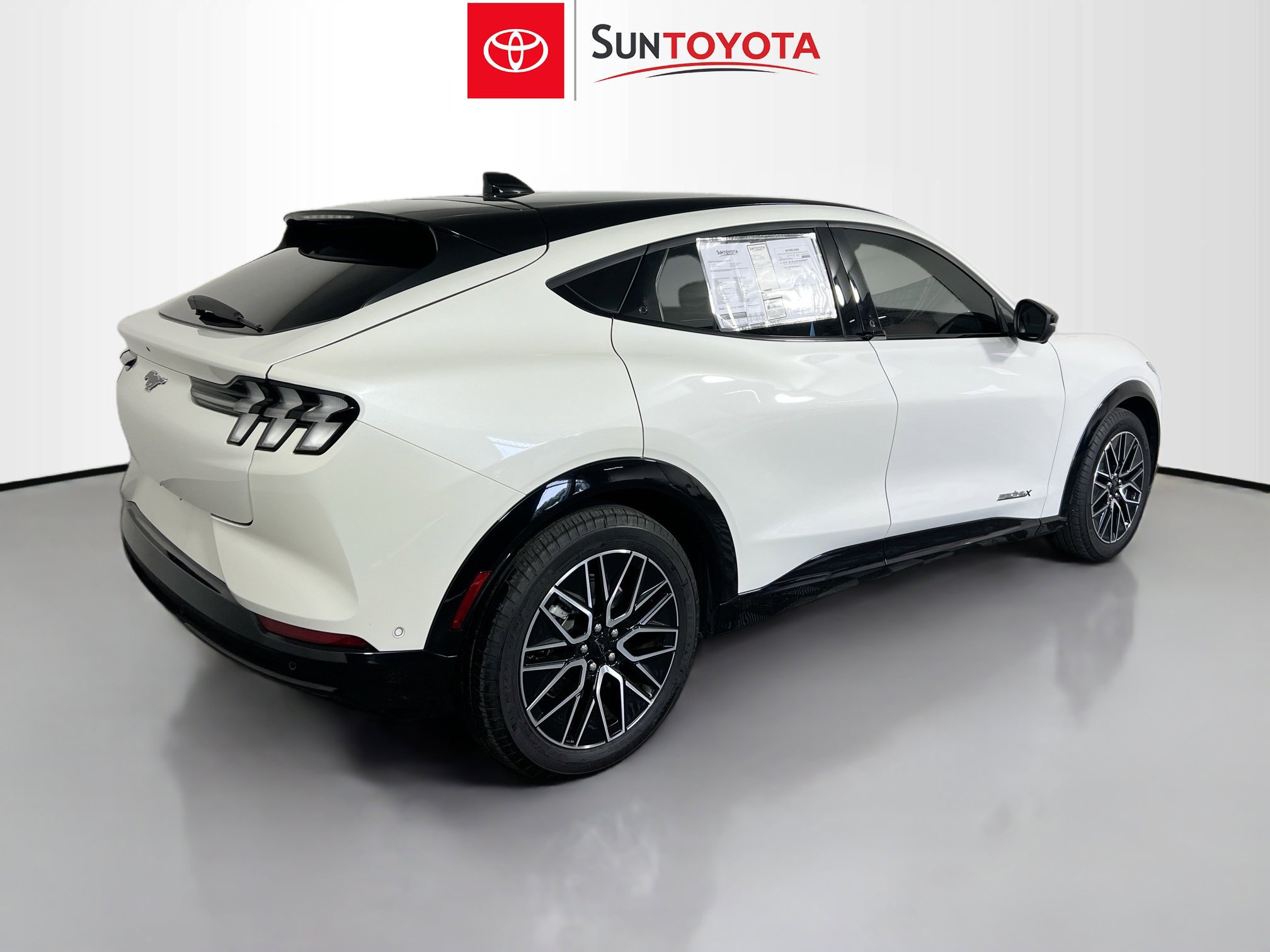 Used 2024 Ford Mustang Mach-E Premium image 4