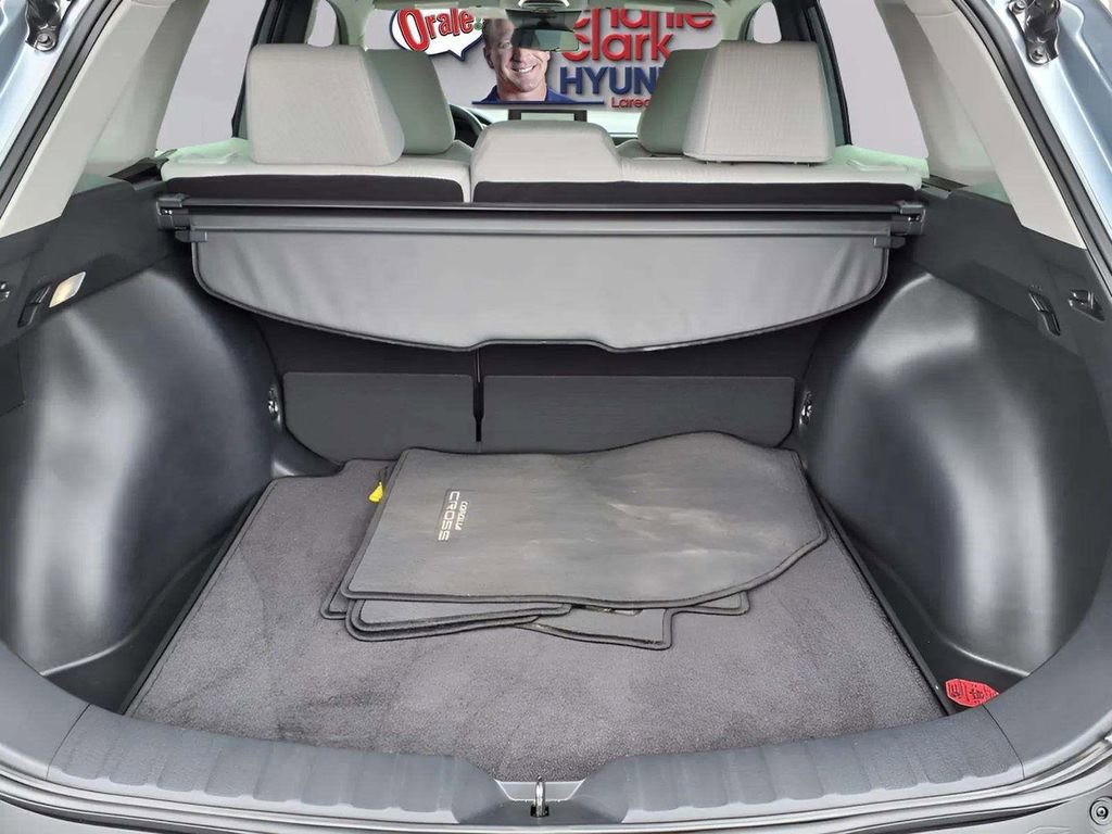 Used 2026 Toyota Corolla Cross L FWD image 9