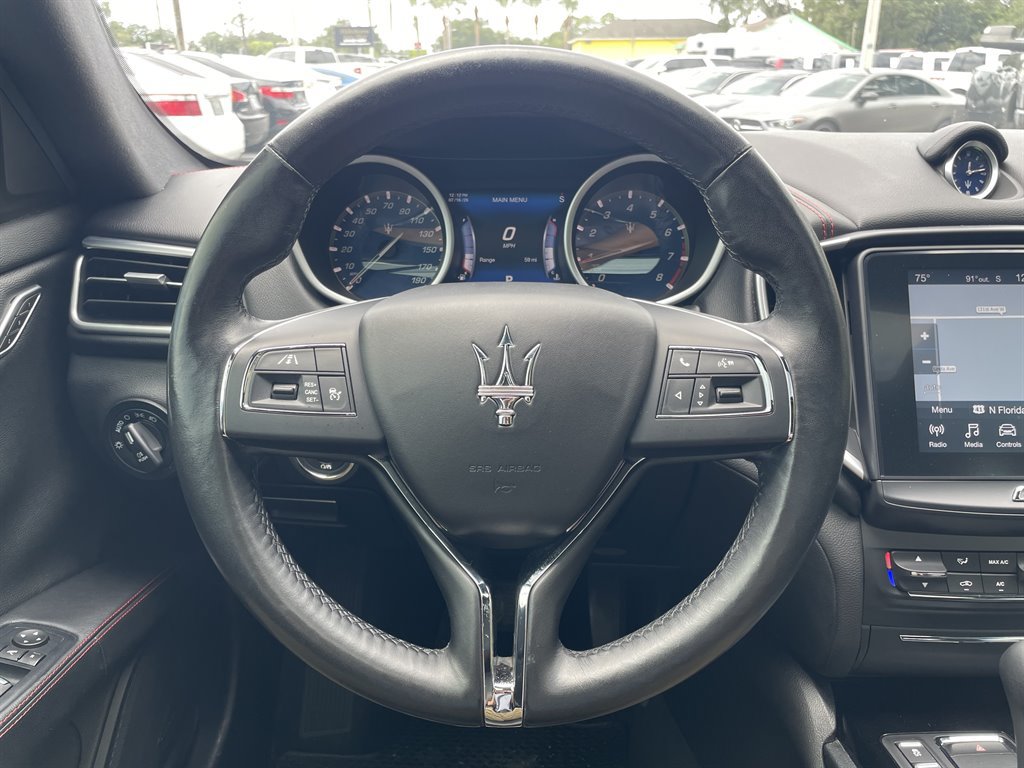 Used 2017 Maserati Ghibli S Q4 AWD/4WD image 27