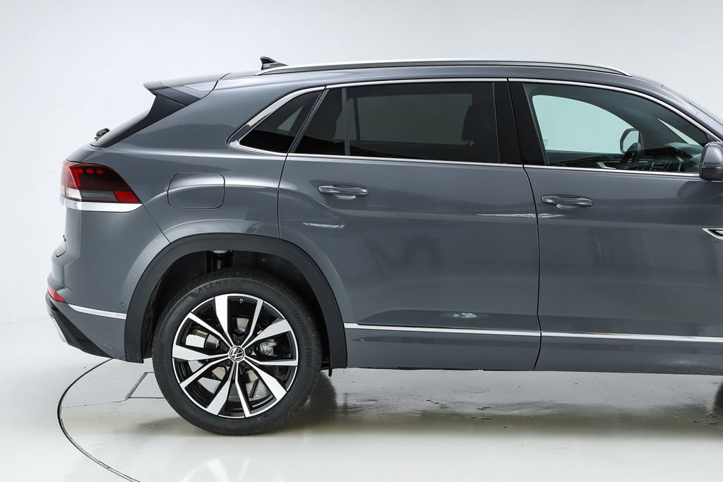 New 2026 Volkswagen Atlas Cross Sport SEL Premium R-Line image 11