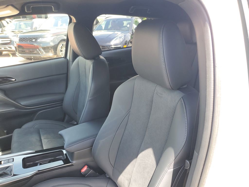 New 2025 Mitsubishi Eclipse Cross Black Edition image 20