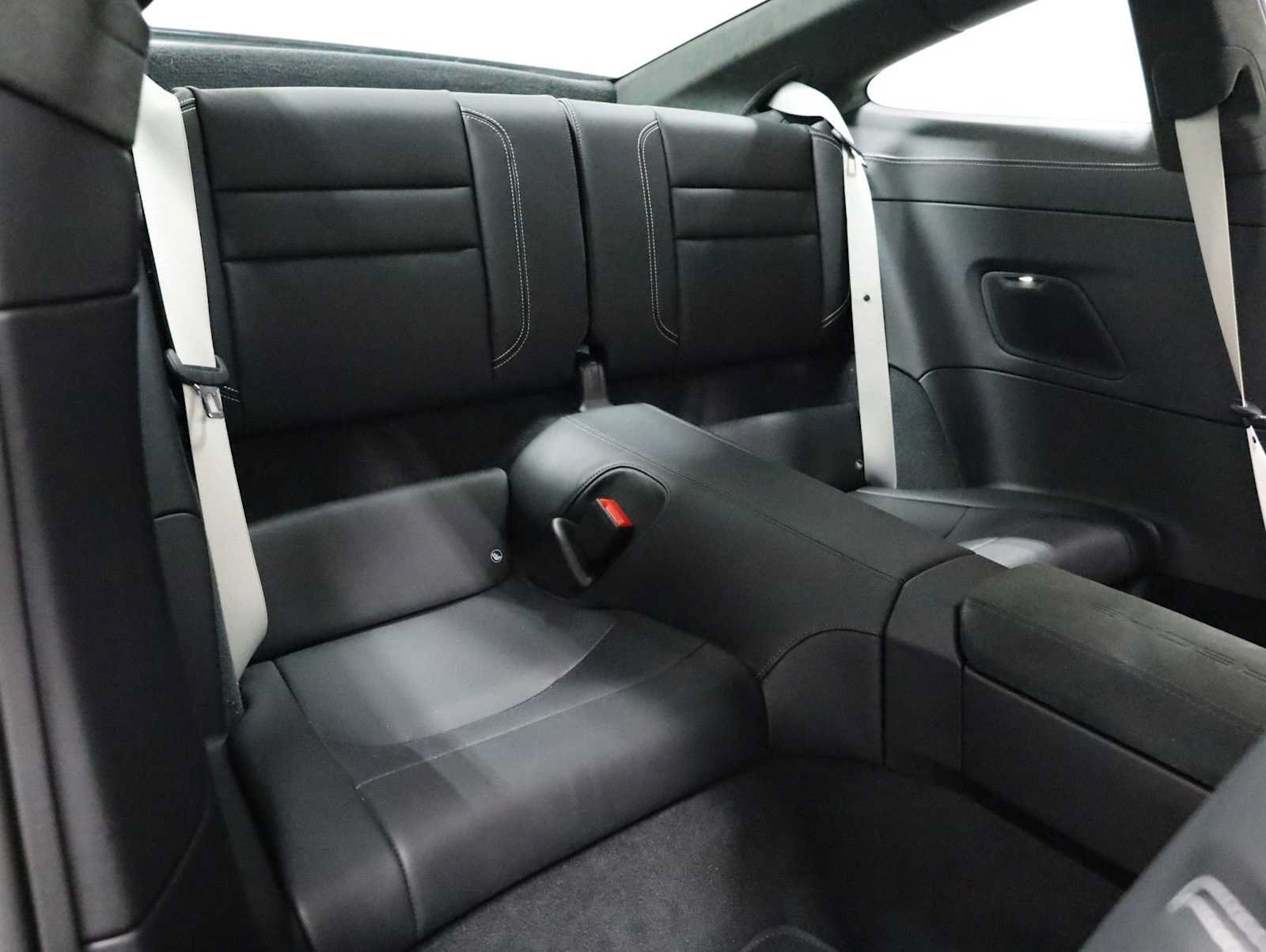 Certified 2025 Porsche 911 Carrera RWD image 35