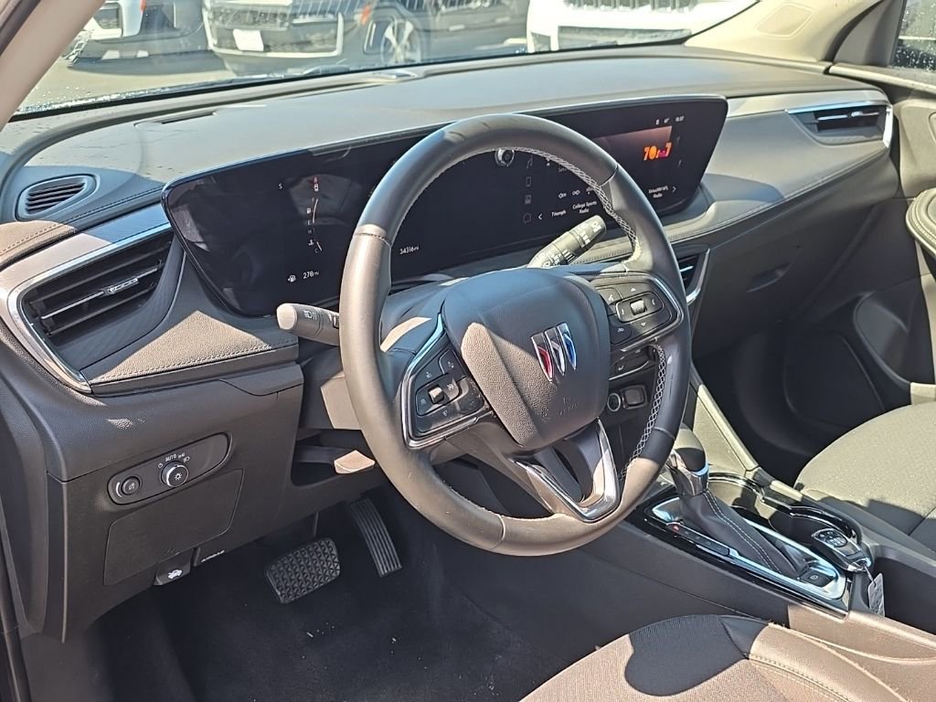 Used 2025 Buick Encore GX Preferred FWD image 23