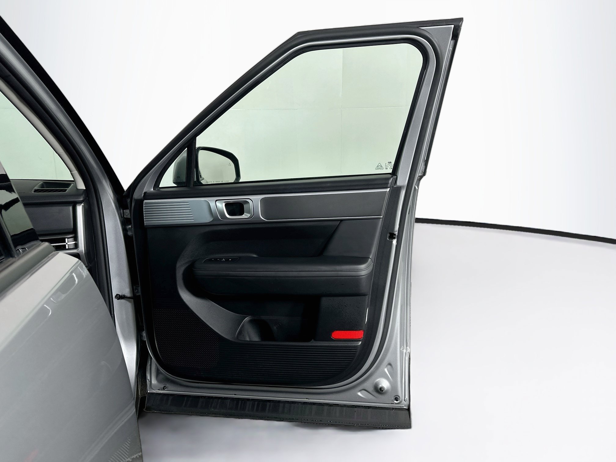 Used 2026 Hyundai Santa Fe SEL FWD image 32