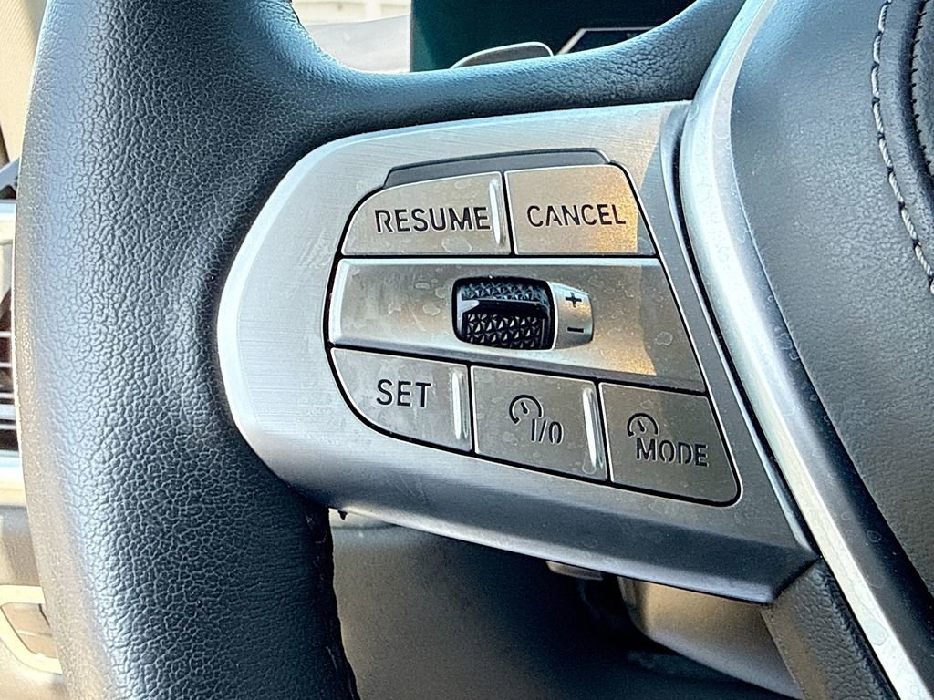 Used 2023 BMW X7 xDrive40i w/ Premium Package image 38