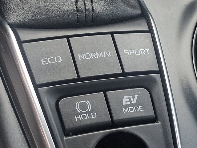Used 2019 Toyota Camry SE w/ Audio Package FWD image 25