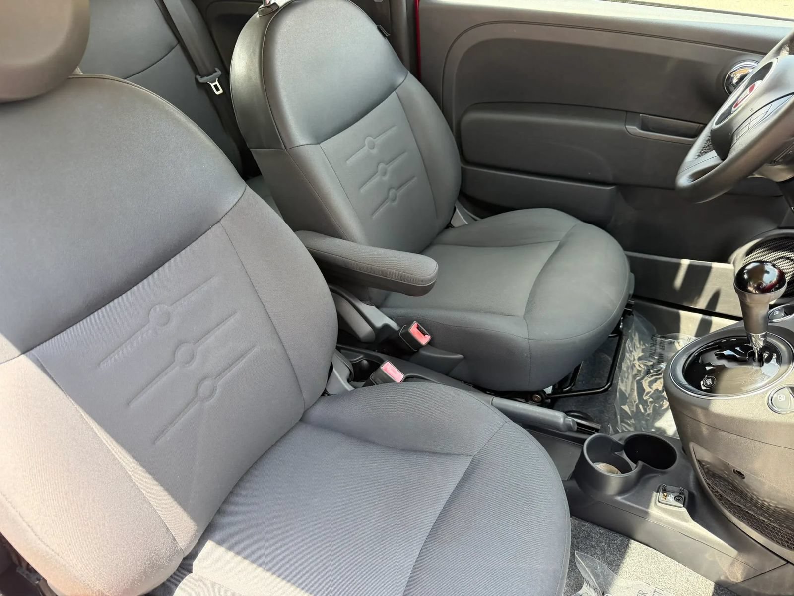 Used 2015 FIAT 500 Pop FWD image 32