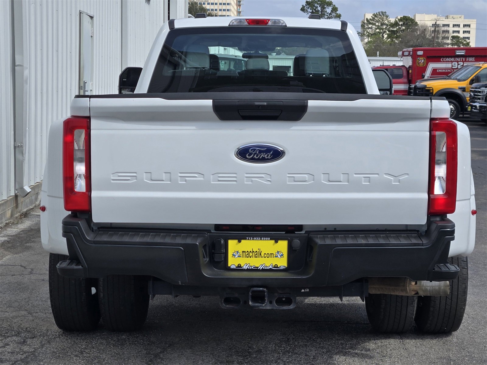 Used 2023 Ford F350 XL image 6