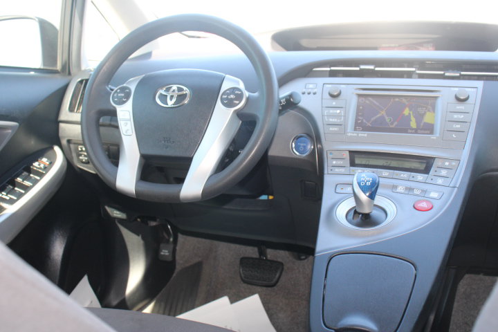 Used 2015 Toyota Prius Three w/ Solar Roof Package FWD image 20