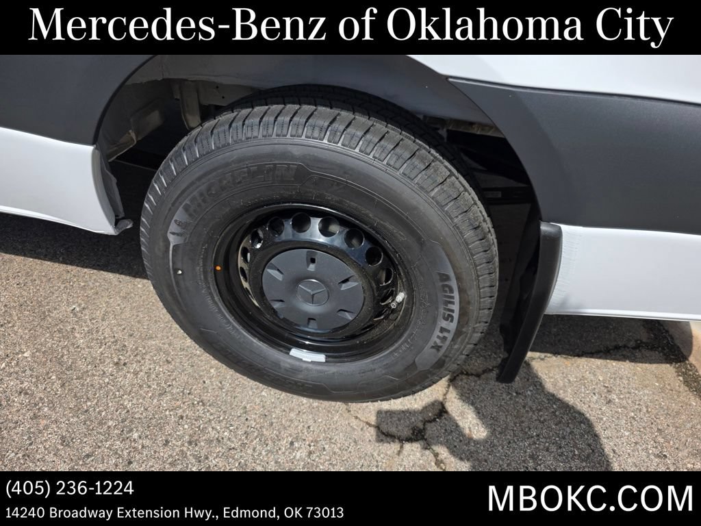 Used 2026 Mercedes-Benz Sprinter 2500 image 9