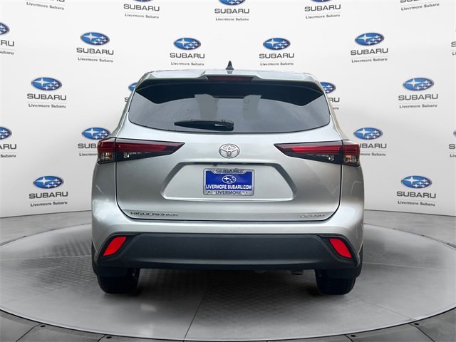 Used 2024 Toyota Highlander LE image 5