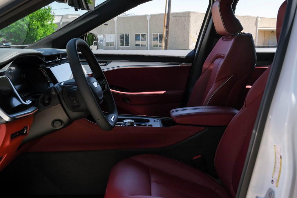 Used 2024 Jeep Wagoneer Launch Edition image 3