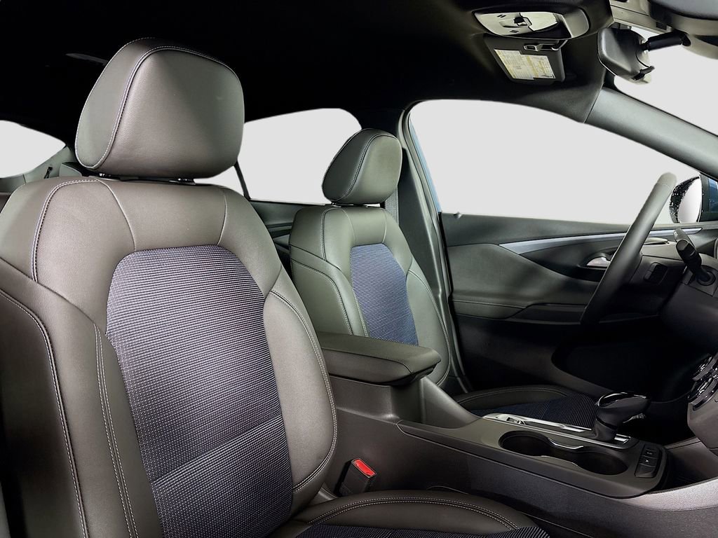 New 2026 Buick Envista Sport Touring w/ Convenience I Package FWD image 26