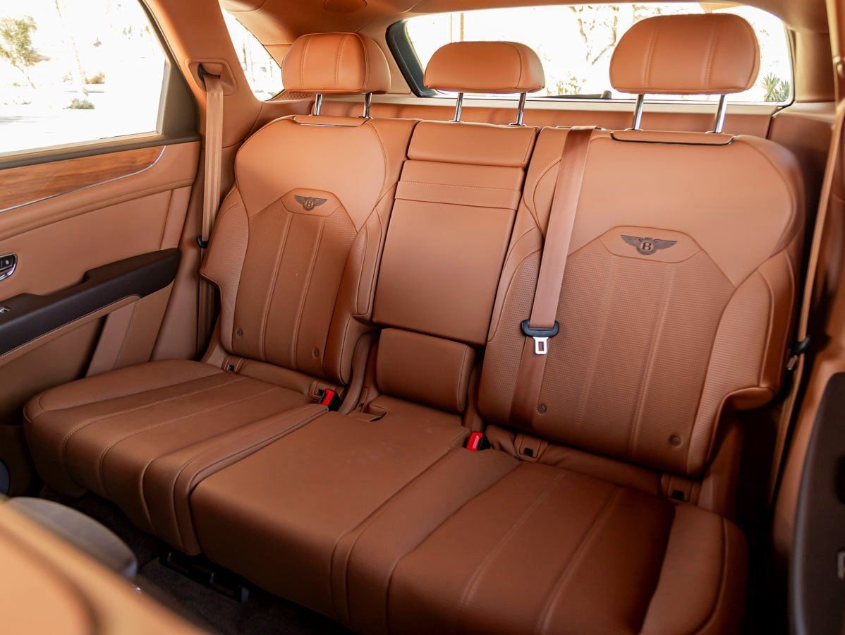 Certified 2022 Bentley Bentayga image 24
