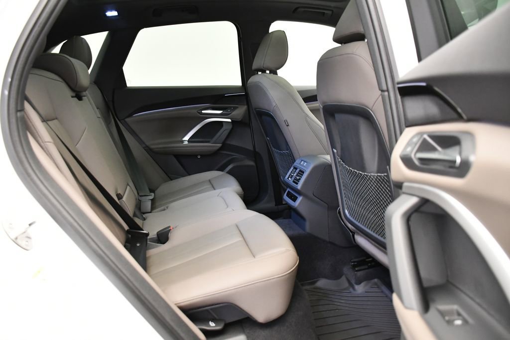 Used 2025 Audi Q5 Premium w/ Convenience Package image 50