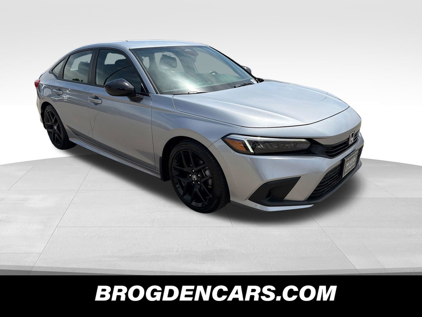 Used 2024 Honda Civic Sport image 1