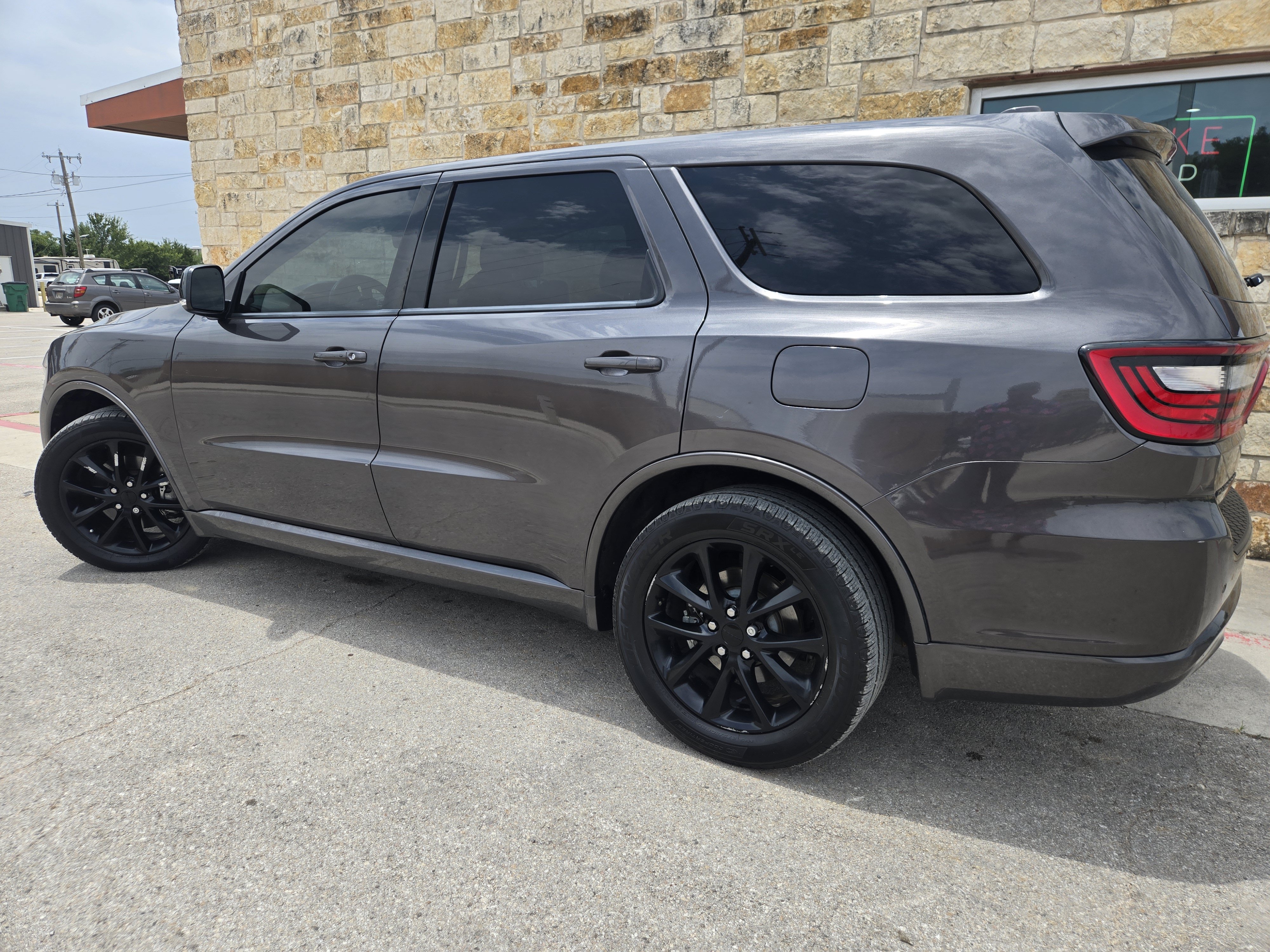Used 2018 Dodge Durango R/T w/ Blacktop Package RWD image 3