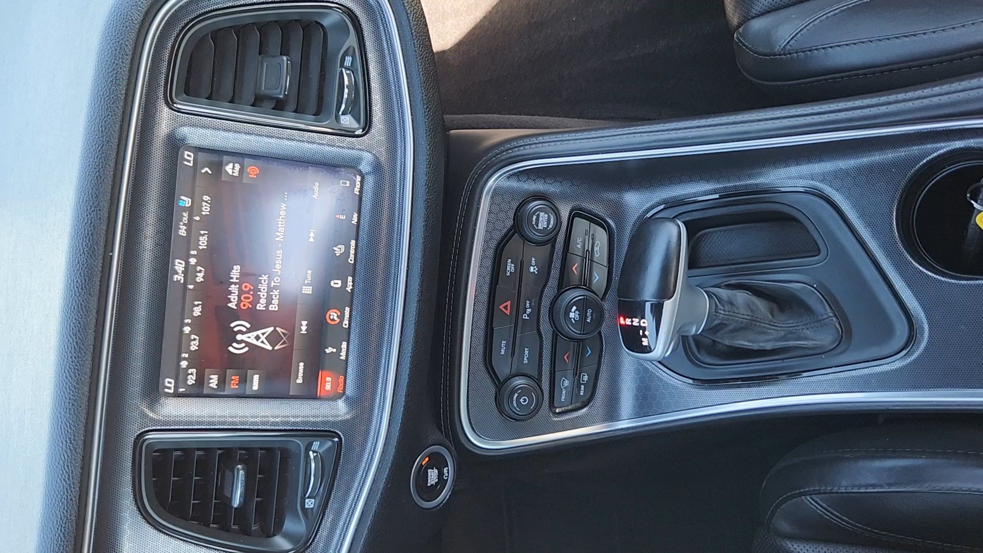 Used 2018 Dodge Challenger R/T Plus RWD image 15