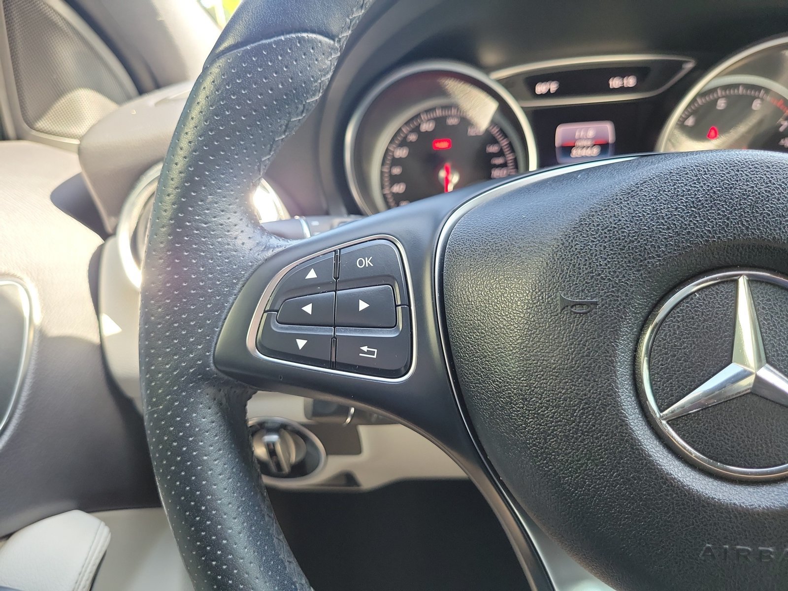Used 2020 Mercedes-Benz GLA 250 image 23