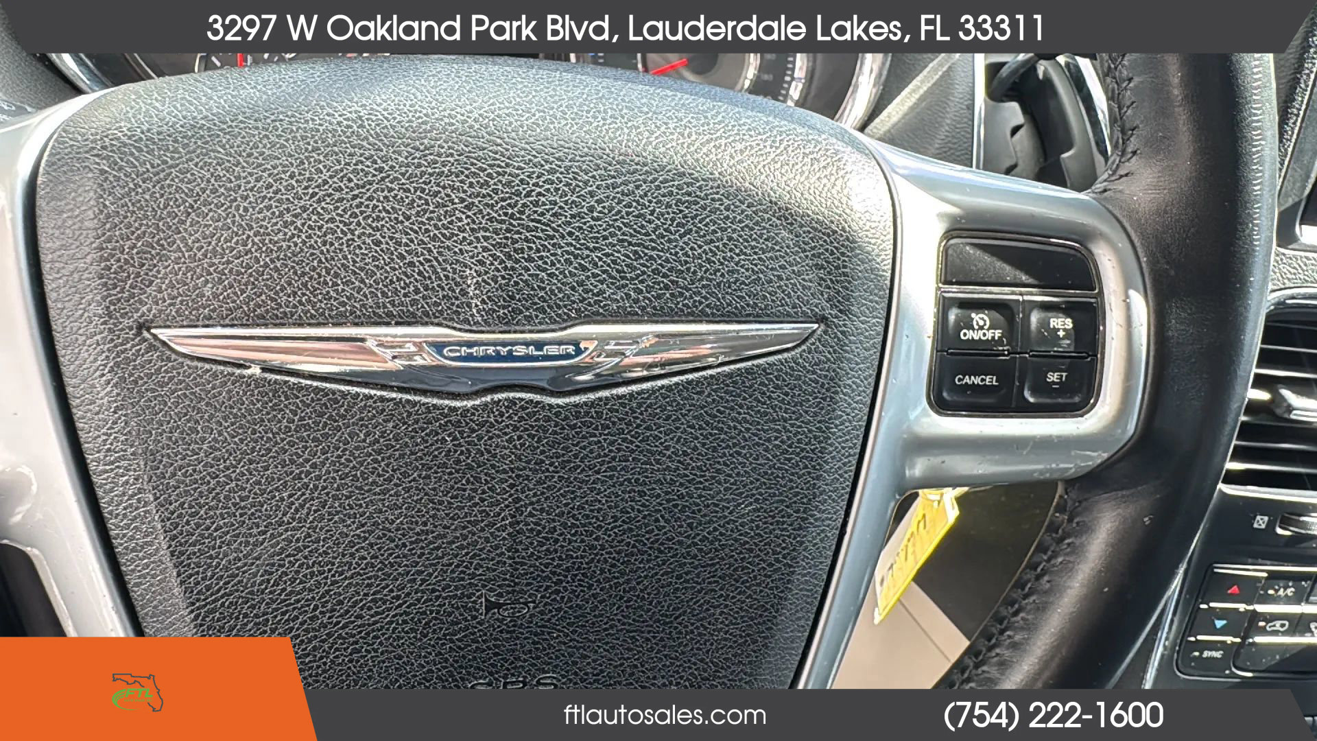 Used 2013 Chrysler Town & Country Touring image 46