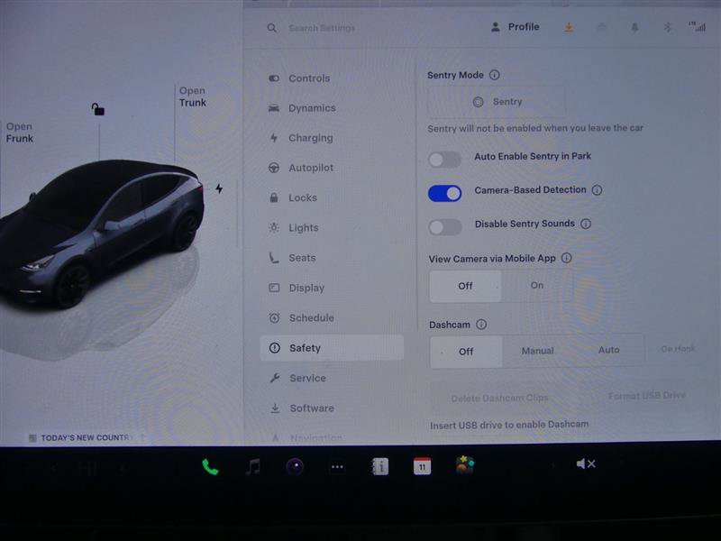 Used 2023 Tesla Model Y Long Range AWD/4WD image 14