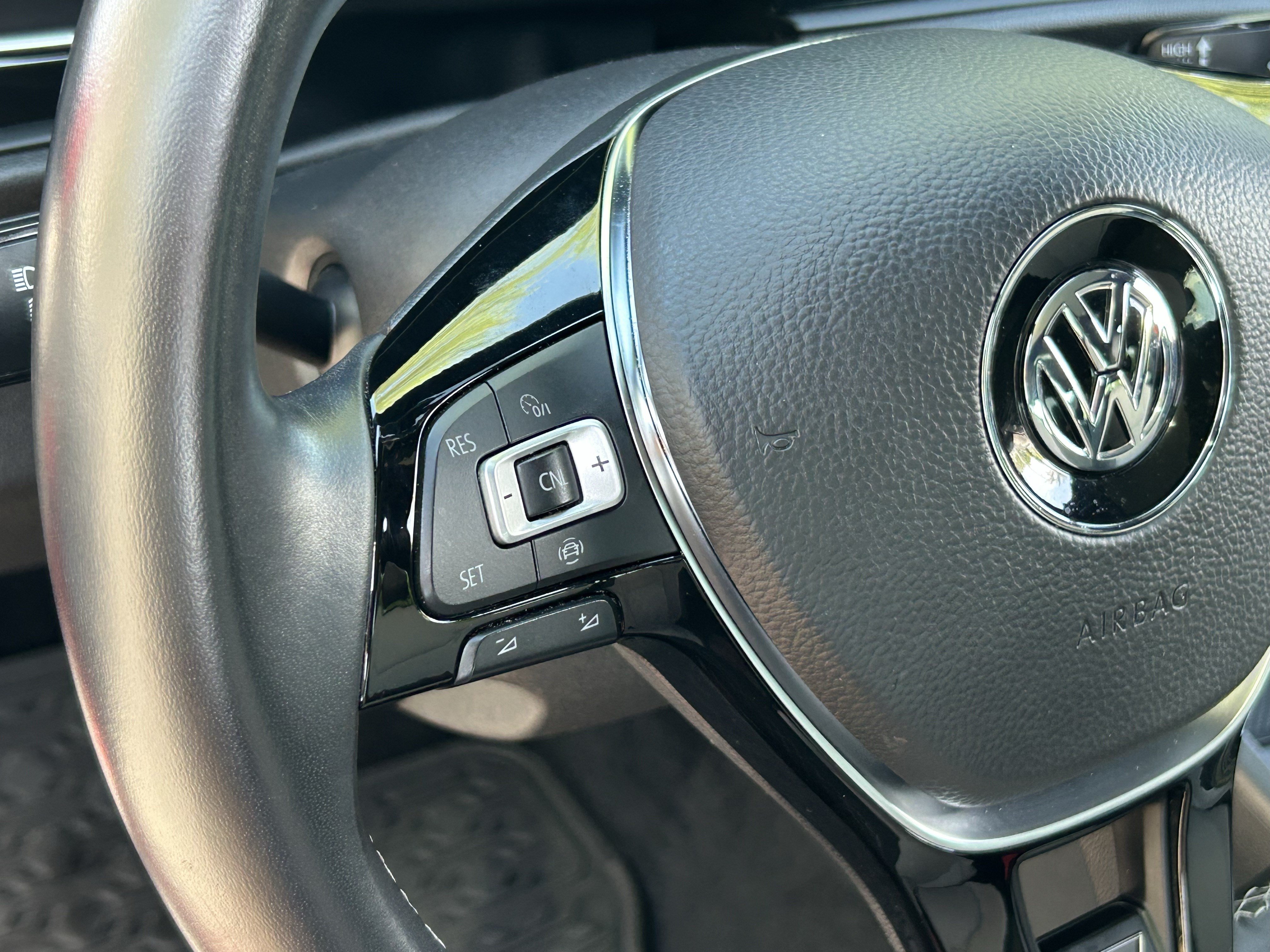 Used 2019 Volkswagen Jetta R-Line FWD image 26