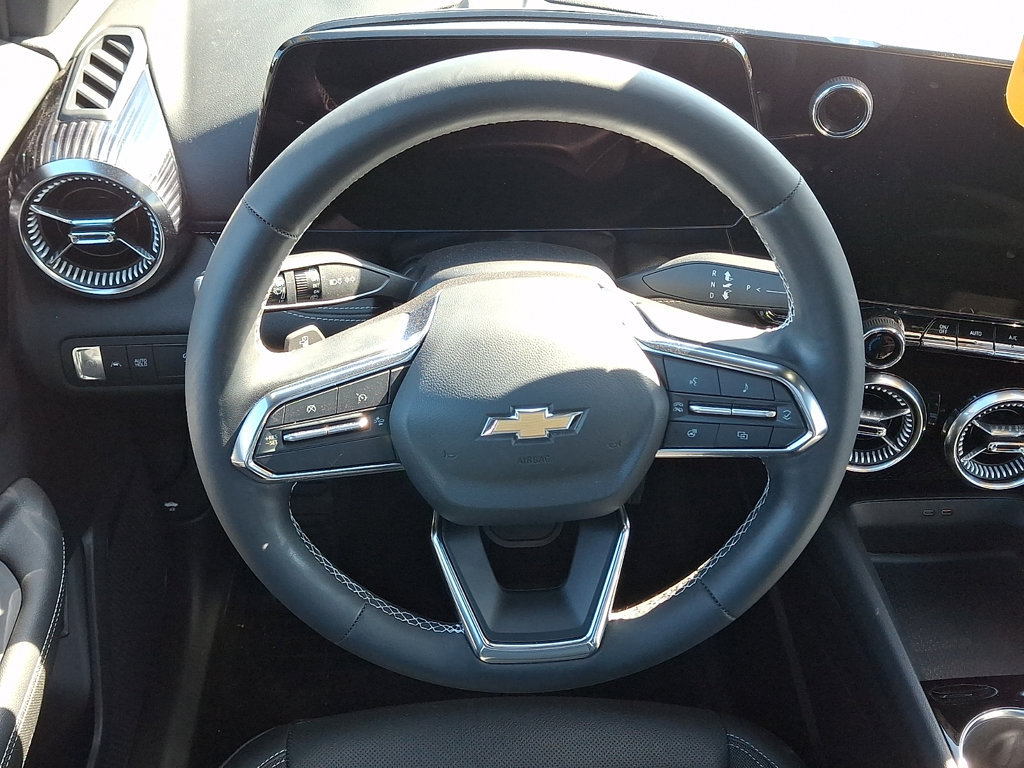 Used 2024 Chevrolet Blazer EV LT AWD/4WD image 14