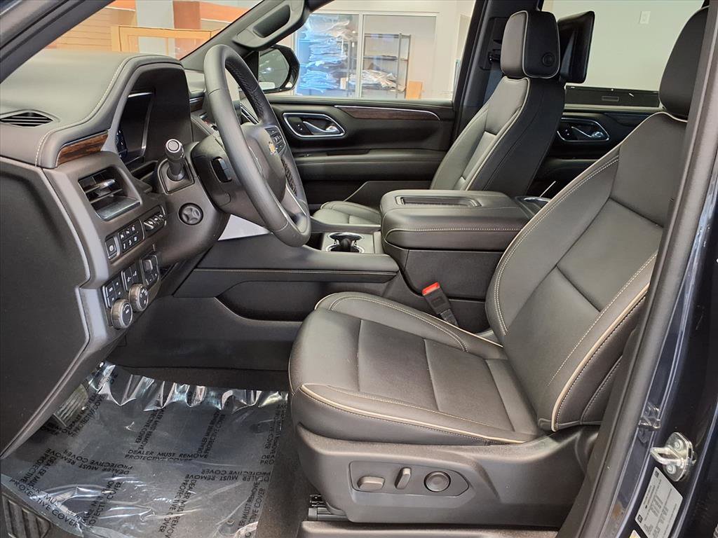 Used 2024 Chevrolet Tahoe Premier w/ Premium Package image 22