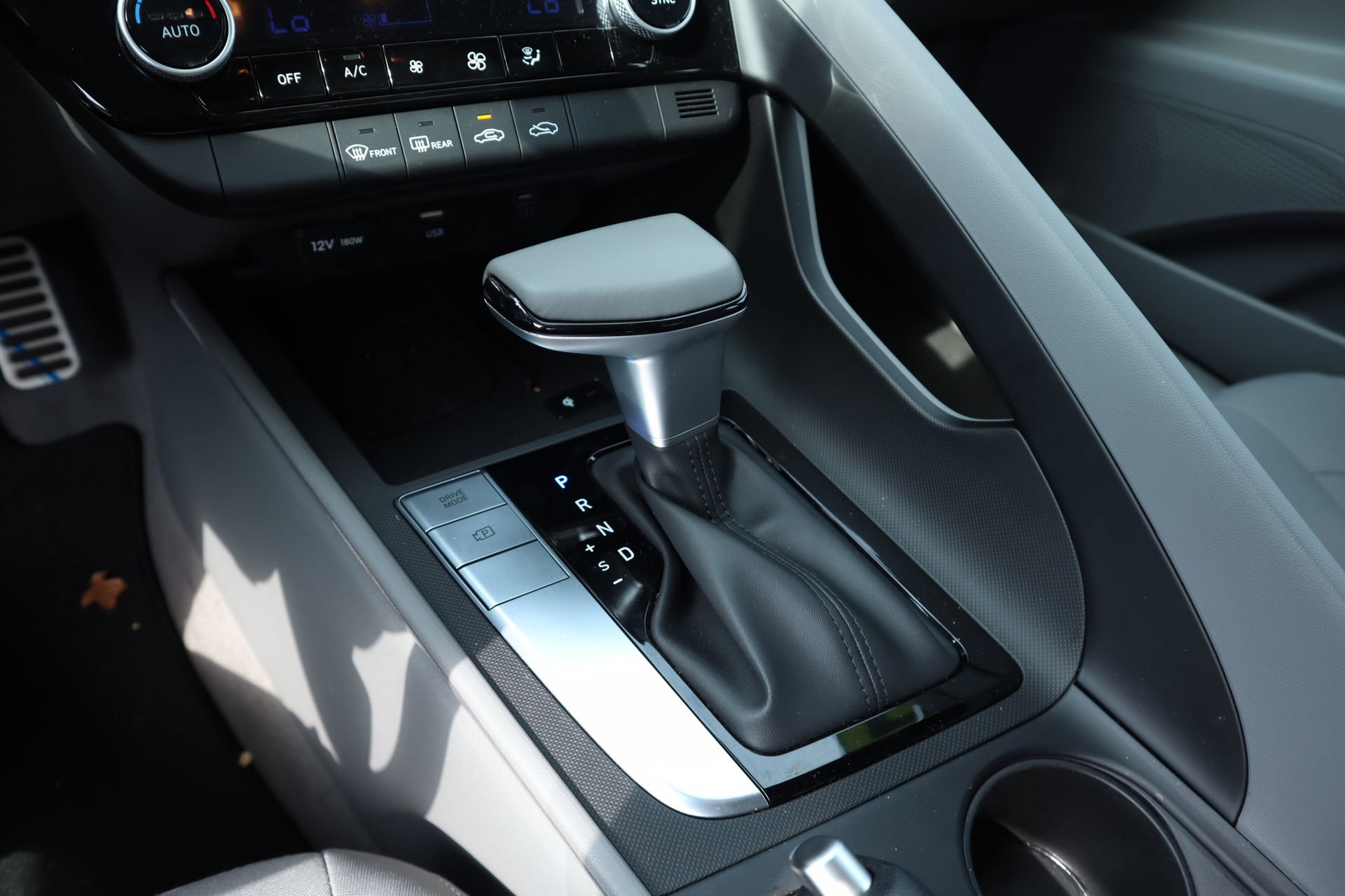 New 2025 Hyundai Elantra Sport w/ Cargo Package image 6