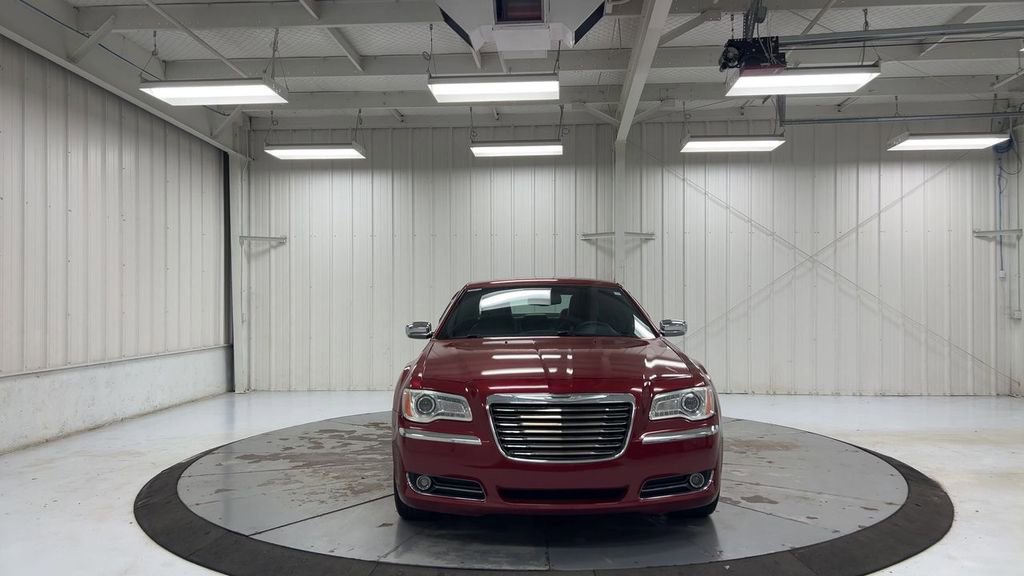 Used 2012 Chrysler 300 Limited image 3