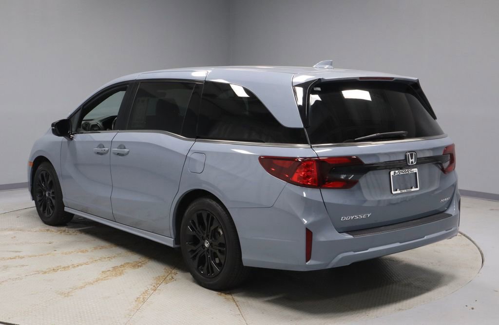 Used 2025 Honda Odyssey Sport-L image 9