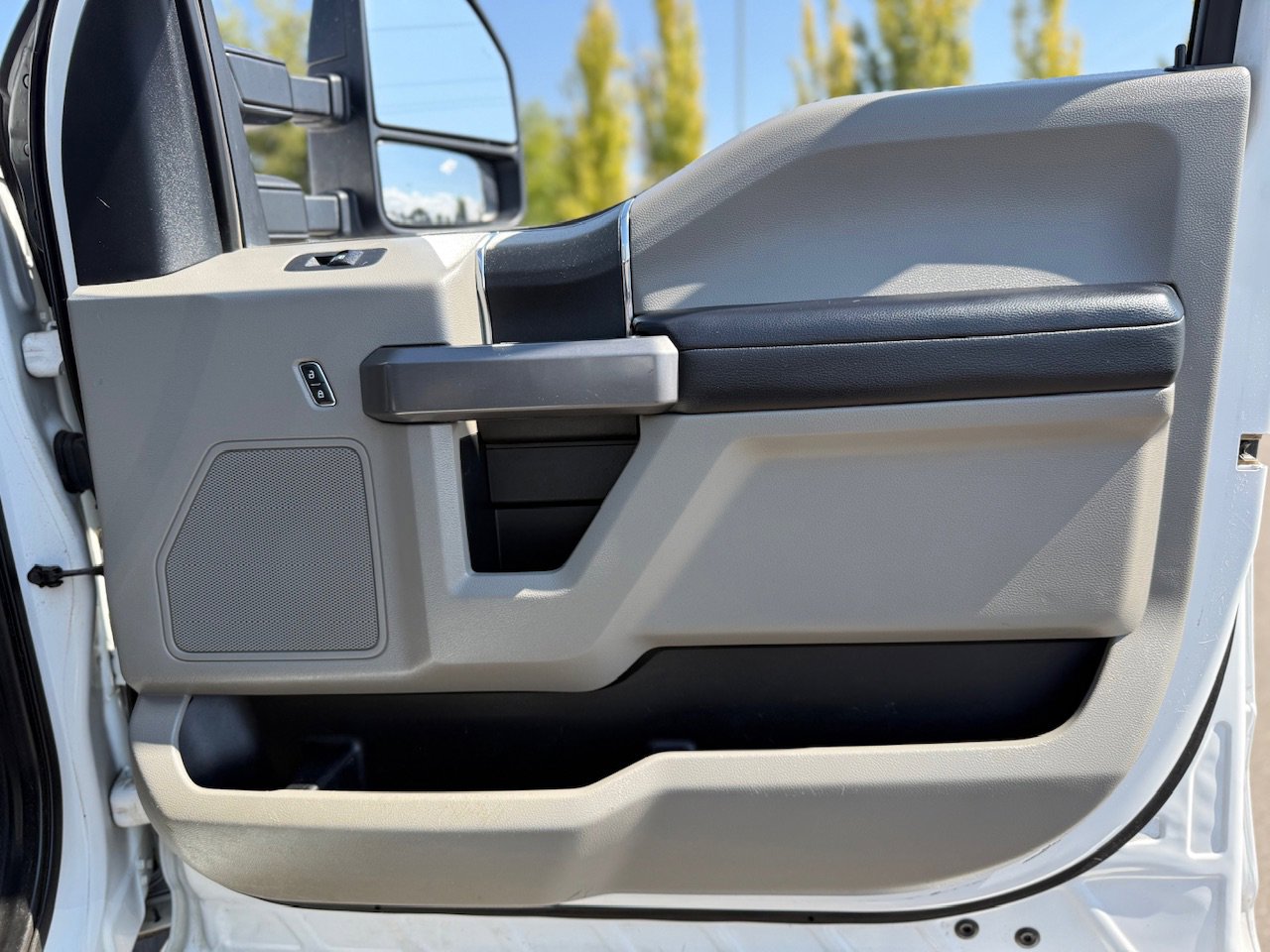 Used 2021 Ford F350 XLT w/ XLT Value Package image 46