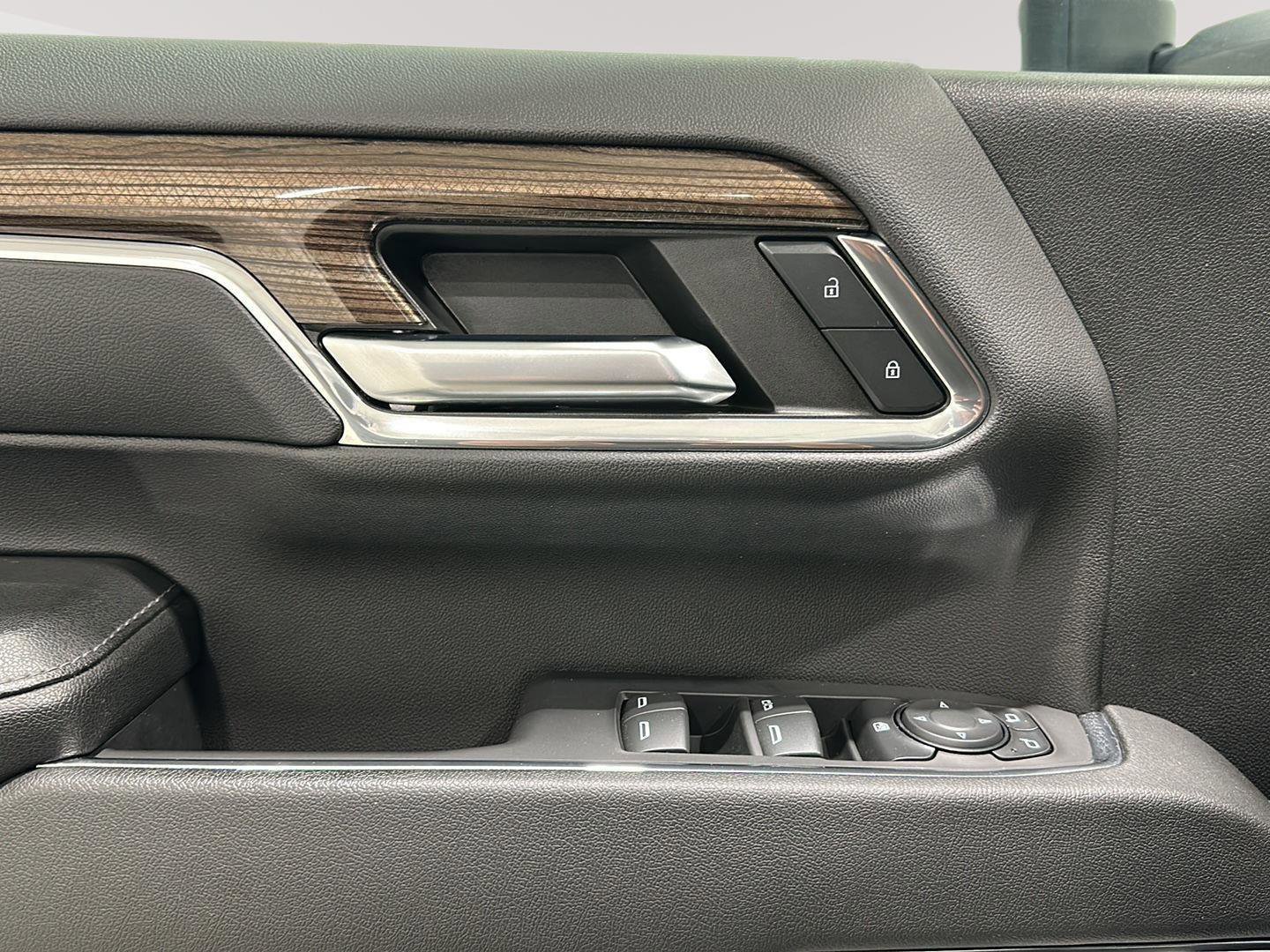 Used 2024 Chevrolet Silverado 3500 LT w/ Convenience Package image 22