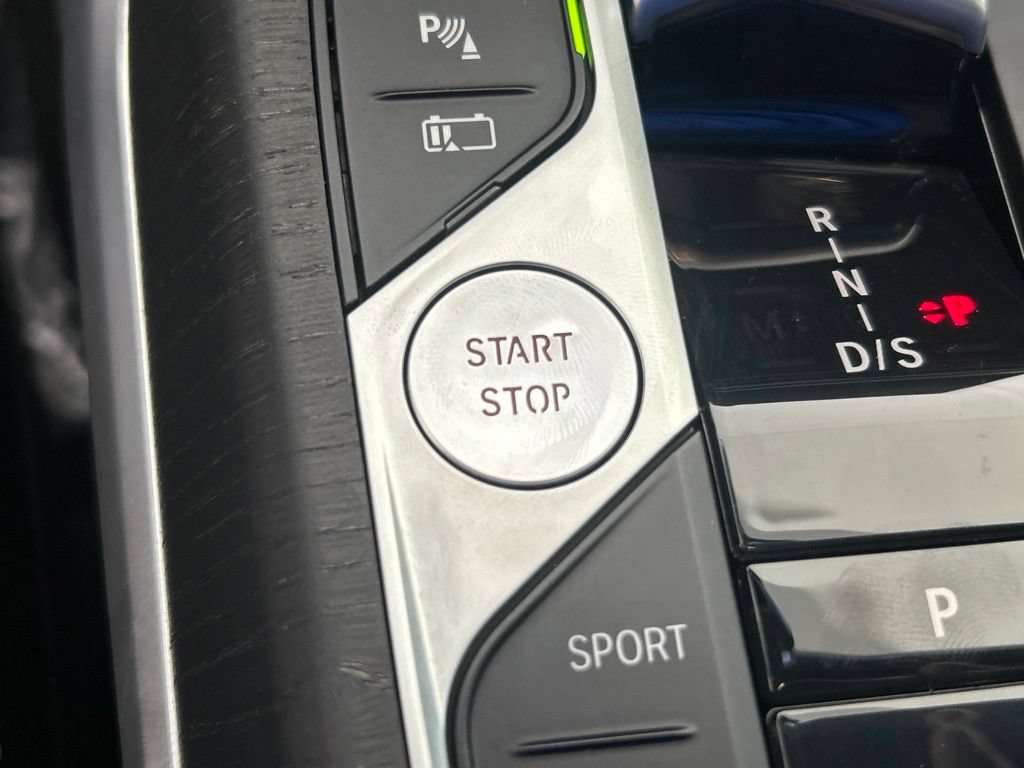 Used 2023 BMW 330e w/ M Sport Package RWD image 48