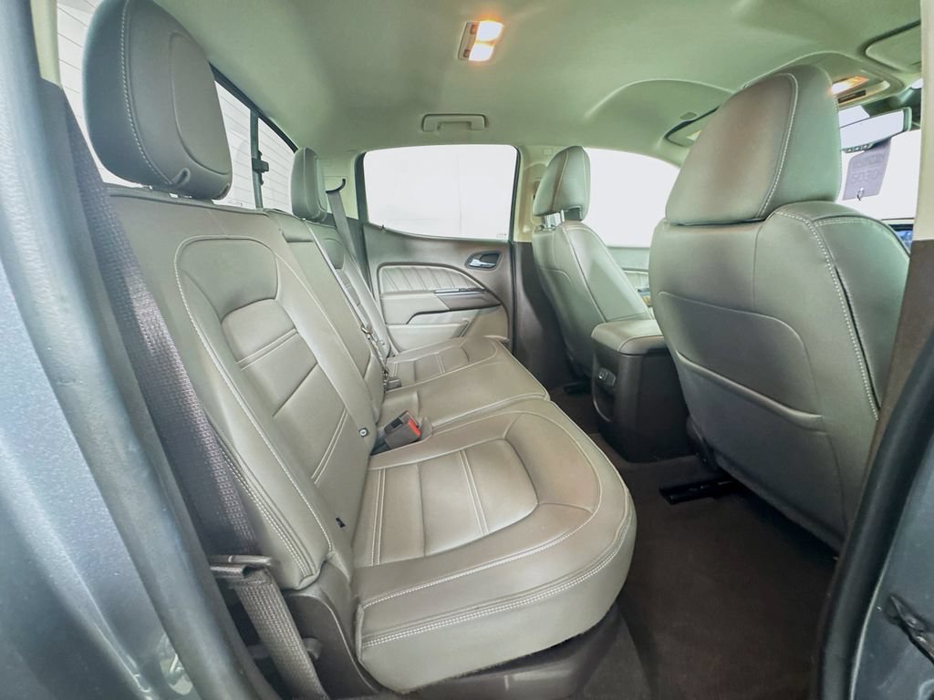 Used 2022 GMC Canyon Denali RWD image 32