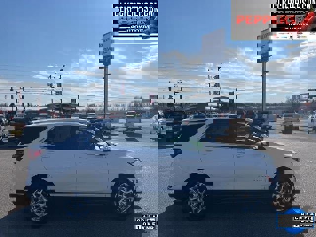 Used 2024 Chevrolet Equinox LT image 4