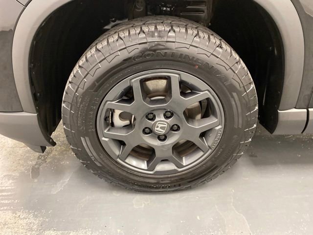 Used 2025 Honda Pilot TrailSport image 32