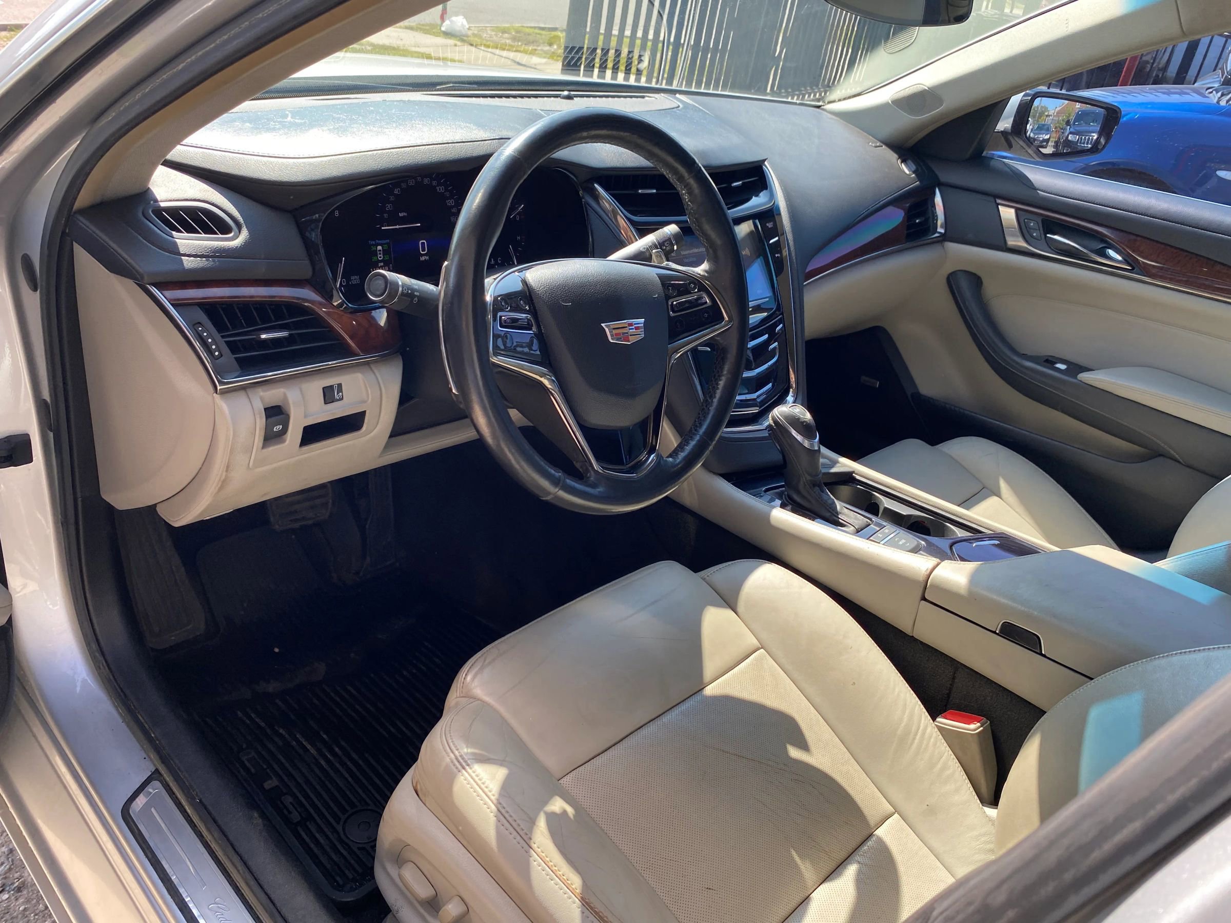 Used 2015 Cadillac CTS Luxury image 3