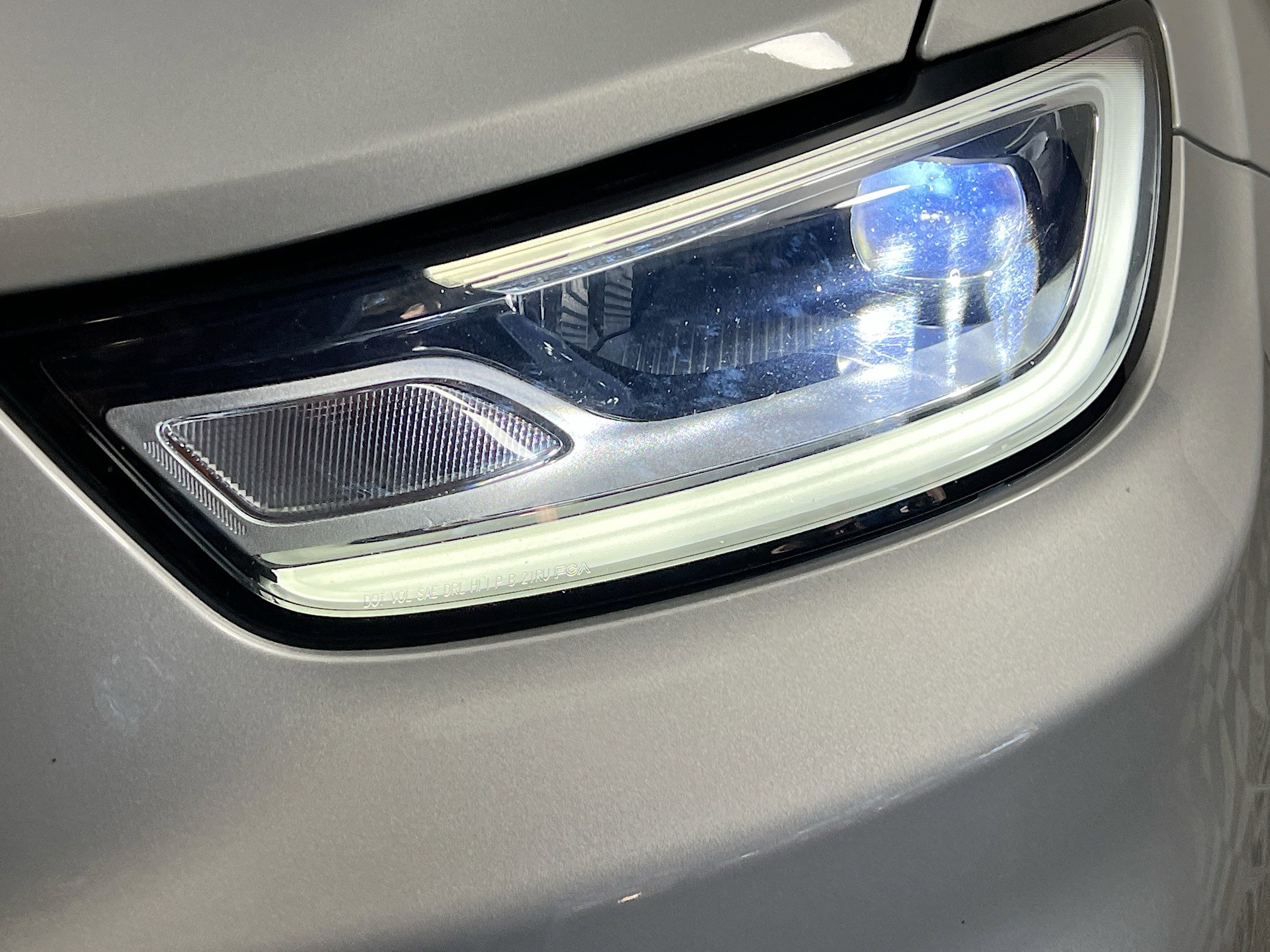 Used 2024 Chrysler Pacifica Touring-L image 12