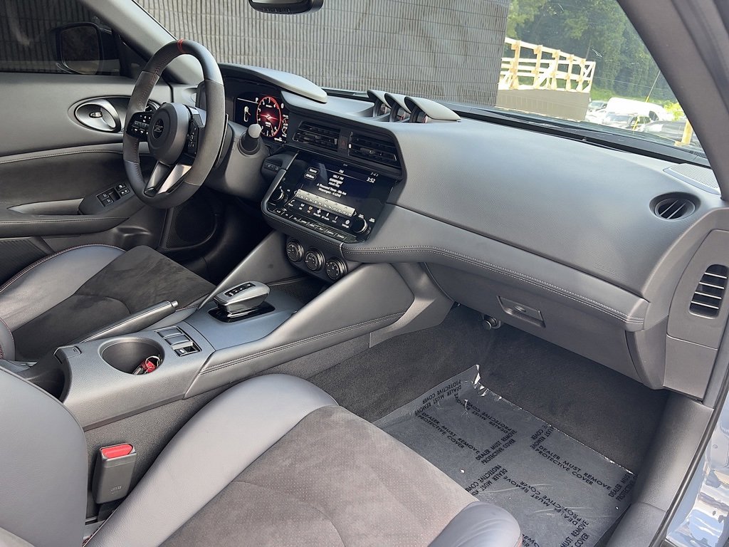 Used 2024 Nissan Z NISMO w/ Floor Mat Package image 29