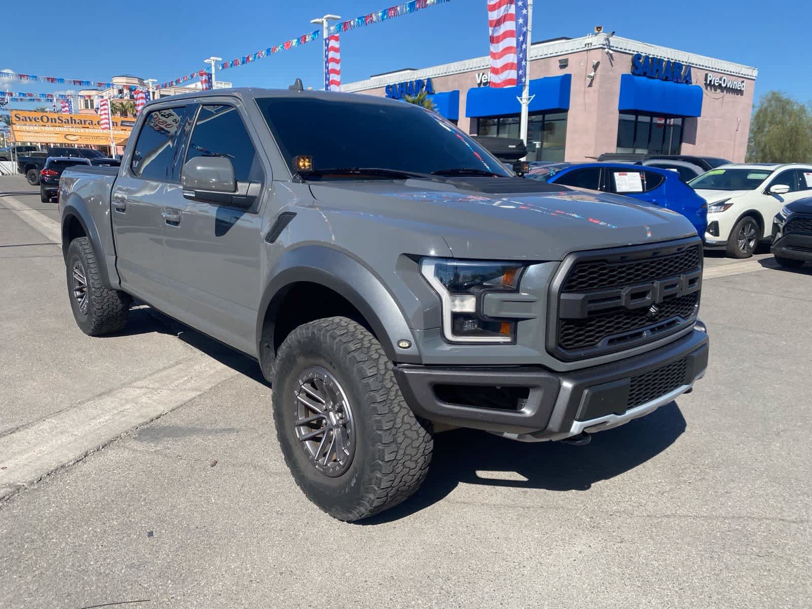 Used 2020 Ford F150 Raptor w/ Equipment Group 802A Luxury AWD/4WD image 3