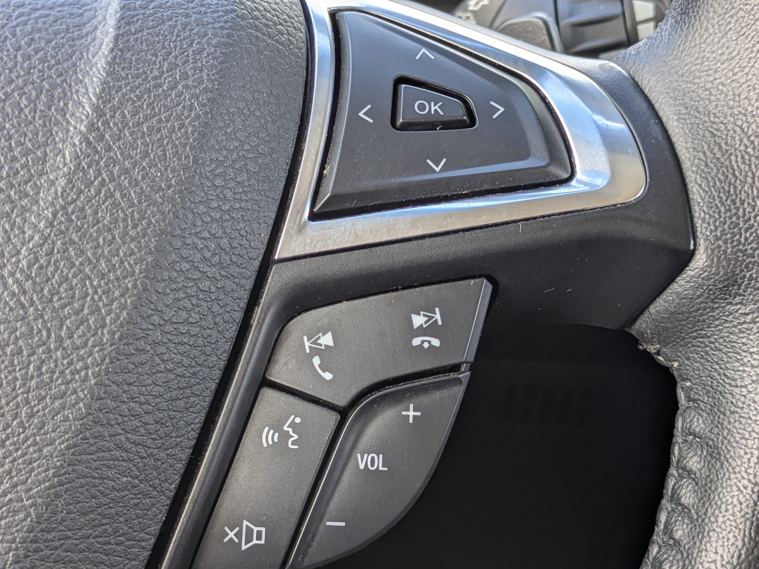 Used 2015 Ford Edge Sport w/ Equipment Group 401A AWD/4WD image 26