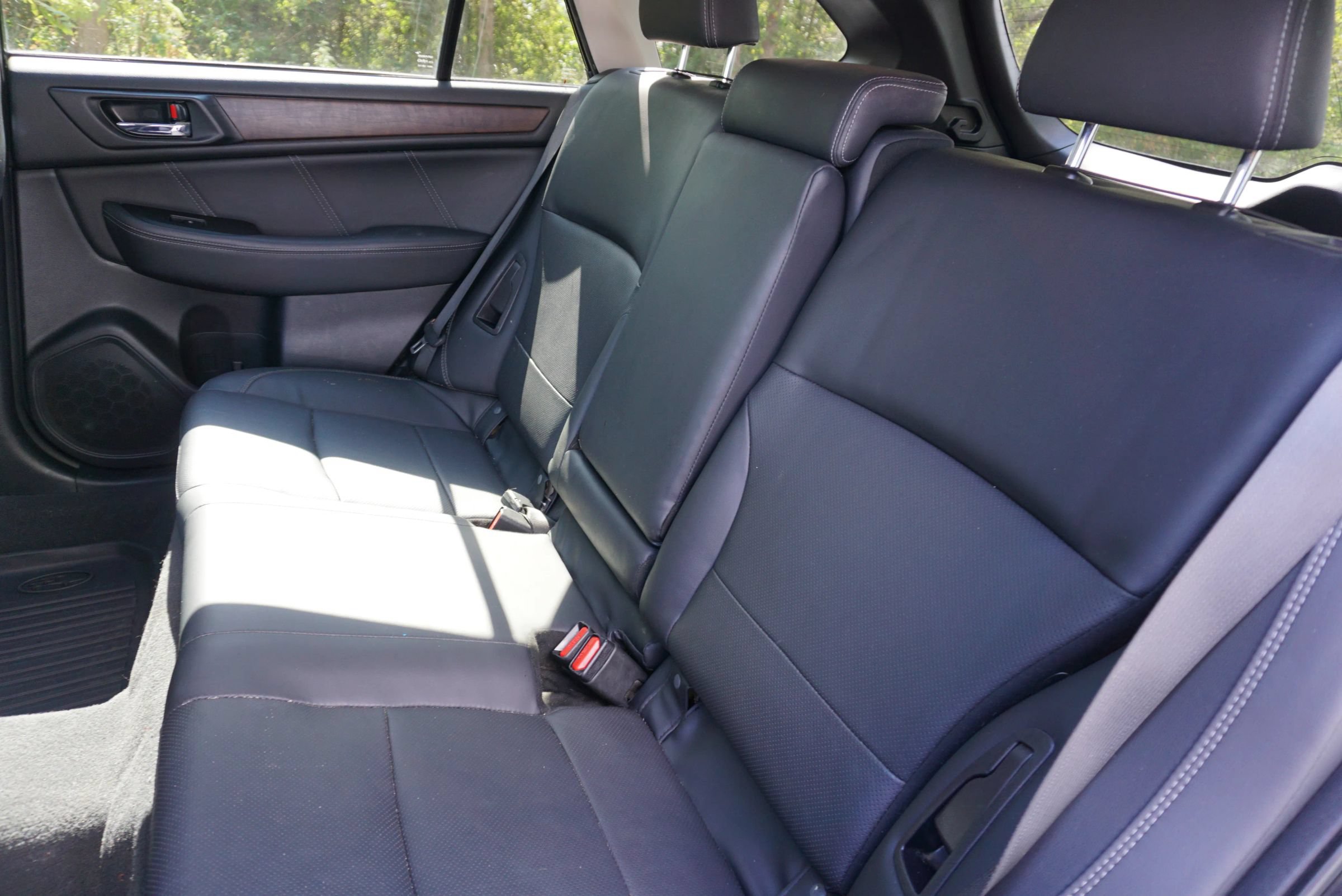 Used 2018 Subaru Outback 2.5i Limited AWD/4WD image 18