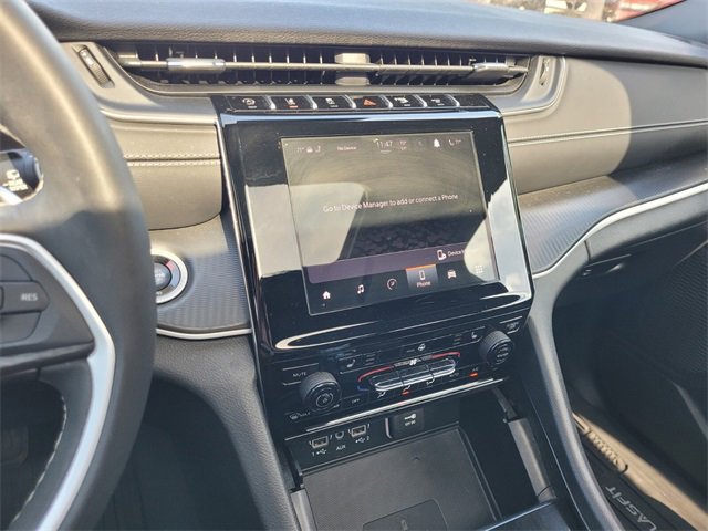 Certified 2024 Jeep Grand Cherokee L Altitude image 24